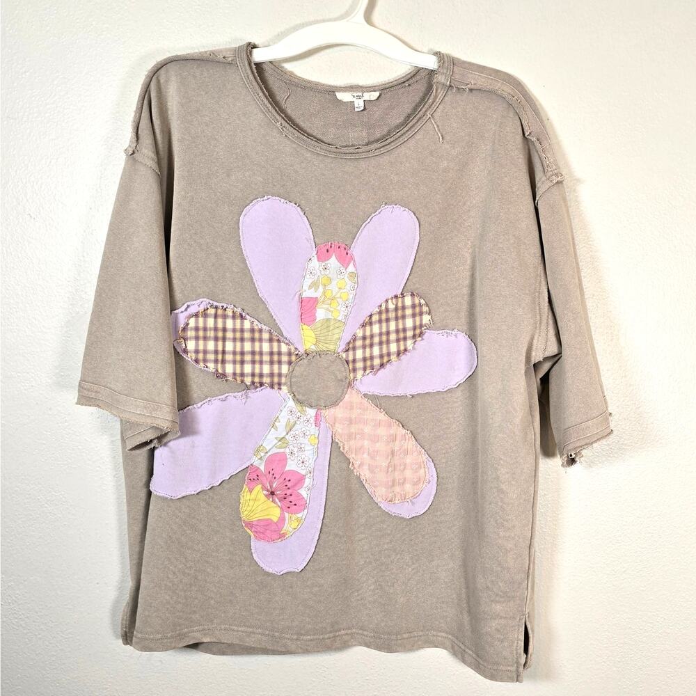 Easel Patchwork Flower Sweatshirt Women's L Tan Pink Multi Cottagecore Boho Chic